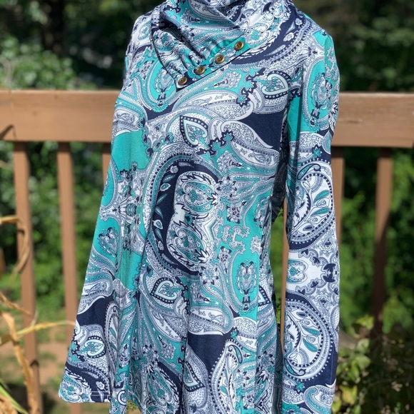 Muisey Patterned Long Sleeved Tunic - Picture 4 of 6